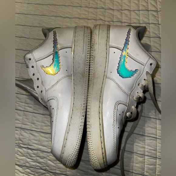 Nike Air Force 1 LV8 Size 10 - Picture 1 of 8